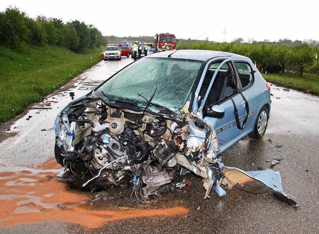 Ein Autofahrer kam am Mittwochnachmittag ums Leben.   | Foto: spe