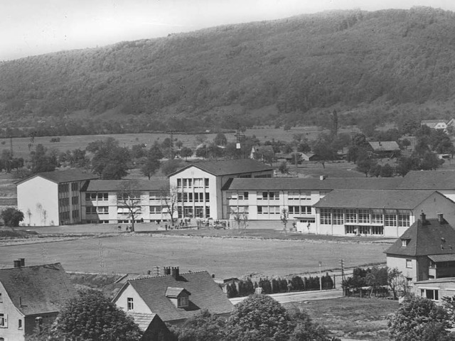 Der Gebudekomplex Gymnasium mit Hallenbad von 1957.   | Foto: Stadtarchiv, Bestand Erwin Wehinger