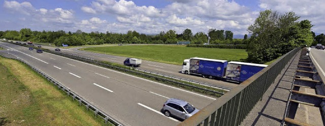 Die Autobahnauffahrt Freiburg-Nord muss umgebaut werden.   | Foto: Thomas Kunz