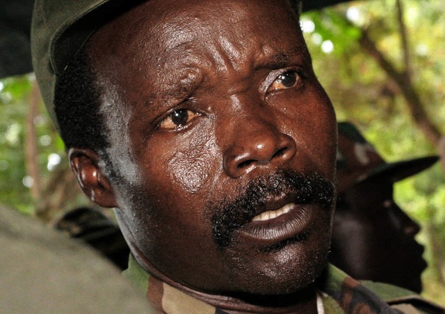 Joseph Kony beantwortet  im Jahr 2006 im Sudan Fragen von Journalisten   | Foto: AFP