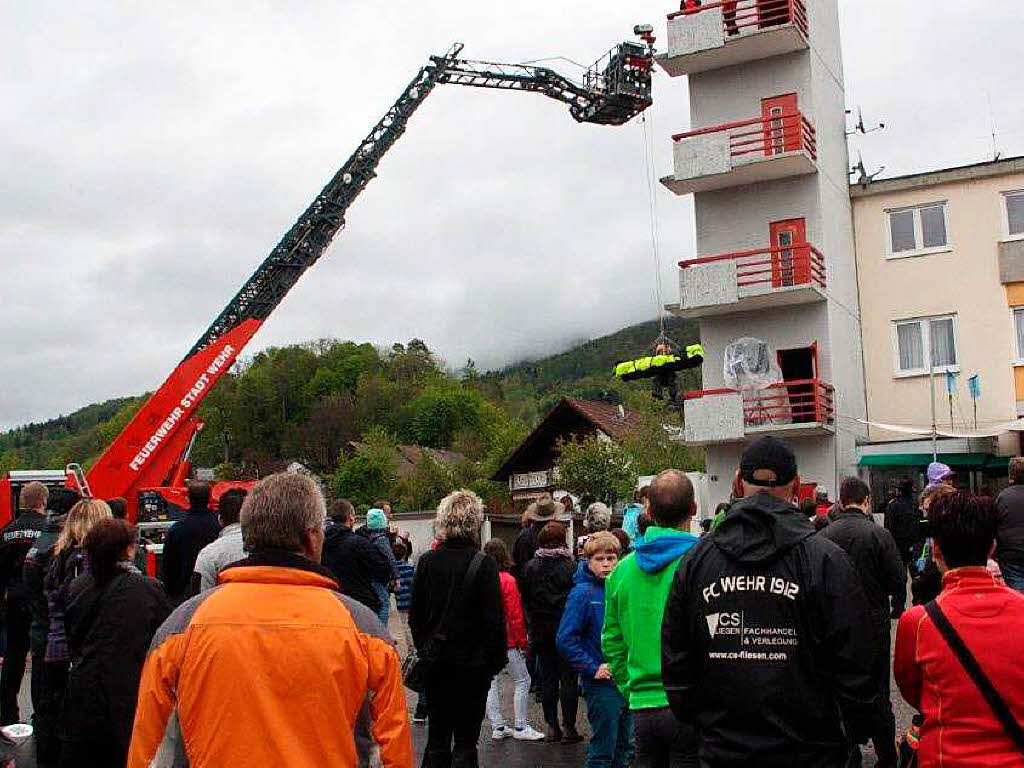 Die Feuerwehr WEhr zeigte beim Tag der Helfer was sie drauf hat.