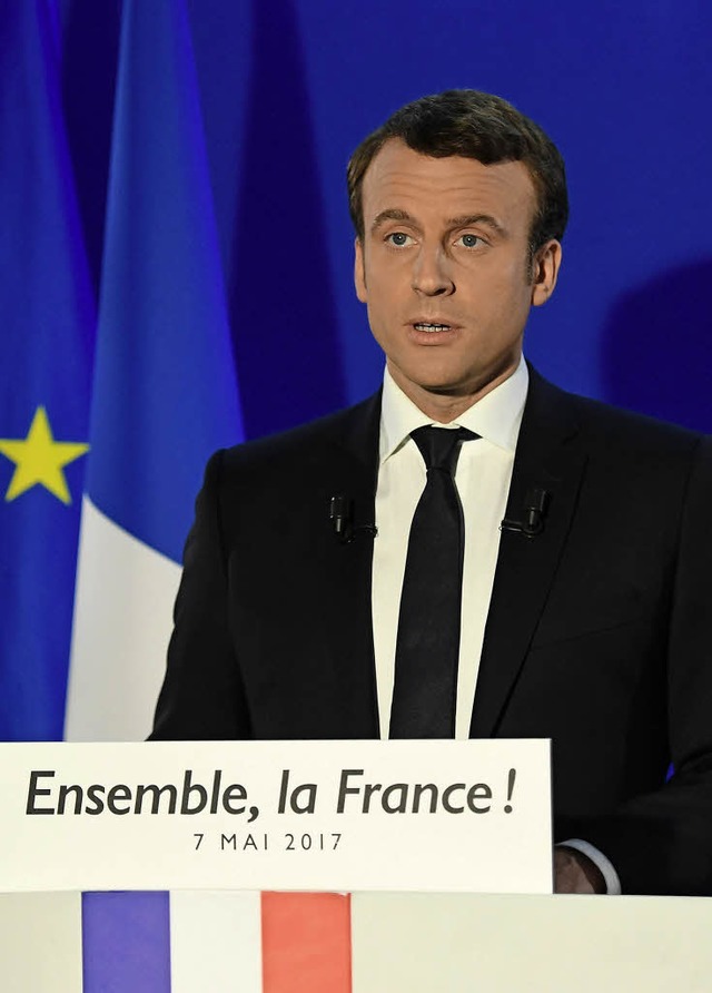 Ernst und berwltigt vom groen Wahlerfolg: Emmanuel Macron   | Foto: AFP