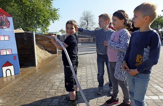 Wasser marsch auch fr die Kleinen    | Foto: rudi Rest