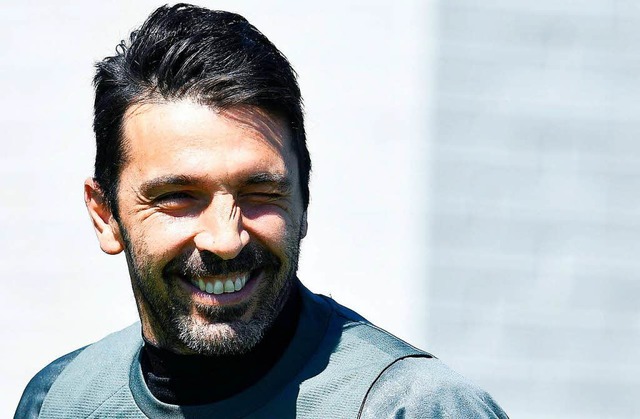 39 Jahre alt und noch immer ein Weltklasse-Schlussmann: Gianluigi Buffon   | Foto: DPA