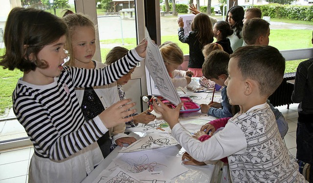 Malen fr Kinder gehrte zum Programm ...urtstagsfeier der Kita in Orschweier.   | Foto: Michael Masson