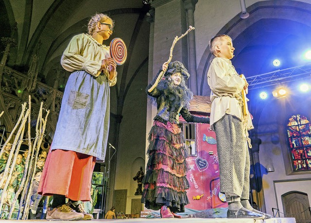 Der Kinderchor St. Stephan und der  Ch...tel&#8220; im Breisacher Mnster mit.   | Foto: Martin Hau