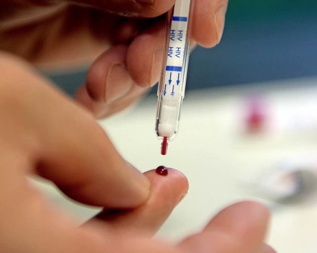 HIV-Tests  funktionieren wie  Blutzucker-Checks bei Diabetes.   | Foto: dpa