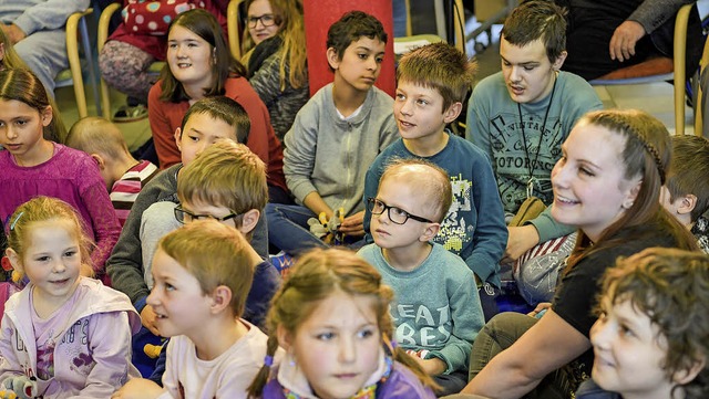 Von  der  Krankheit gezeichnet, aber  ...egen  des Frdervereins Santa Isabell.  | Foto: Claudia Thoma/Europa-Park