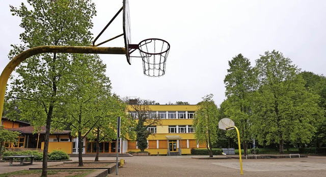 ber den Erhalt der Basketballkrbe au...ulhof hat der Gemeinderat diskutiert.   | Foto: Julius Steckmeister