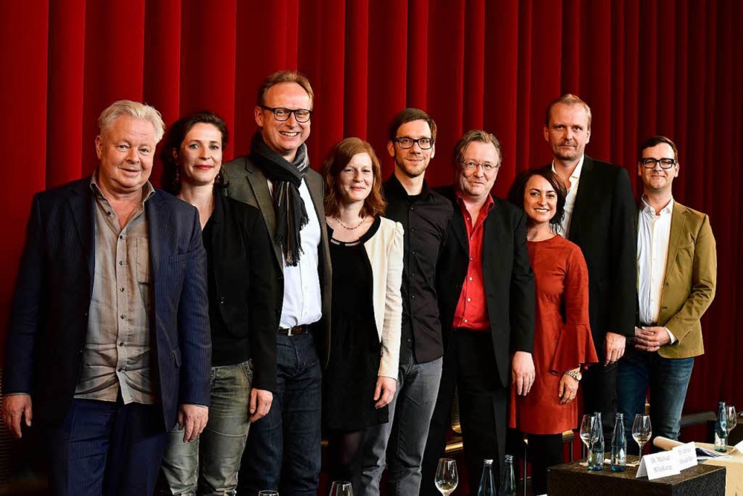 Sie sind die Neuen am Theater Freiburg...Pressesprecher Tim Lucas (von links)    | Foto: Thomas Kunz