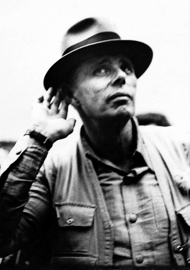Der Mann mit dem Hut: Josef Beuys   | Foto: Klophaus/zeroonefilm/dpa