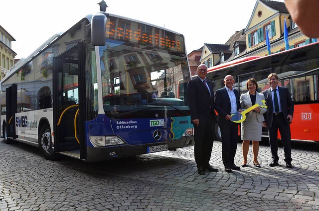Vor fnf Jahren kam sogar Verkehrsminister Hermann zum Start der Hybrid-Busse.  | Foto: Archivfoto: Seller