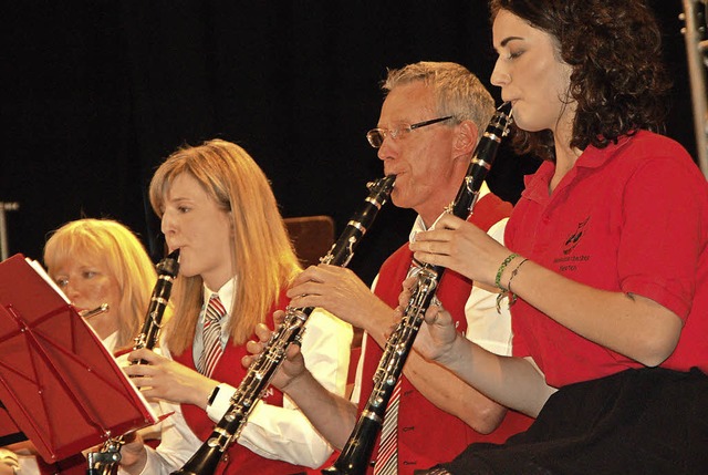 Hertener Musiker erobern ihr Konzertpublikum.  | Foto: Petra Wunderle