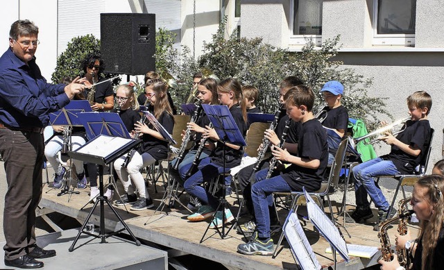 Die Blsergruppe rekrutiert sich aus V...g ein vortrefflicher Konzerteinstieg.   | Foto: Schnabl