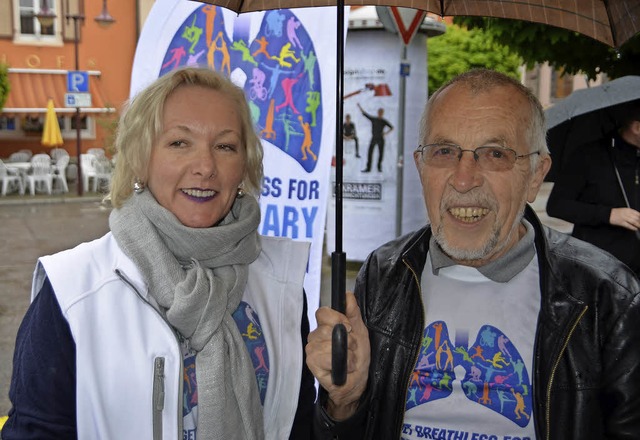 Hans-Dieter Kulla, Vorsitzender des Ve...sach ber die  gefhrliche Krankheit.   | Foto: Hans-Jochen Voigt