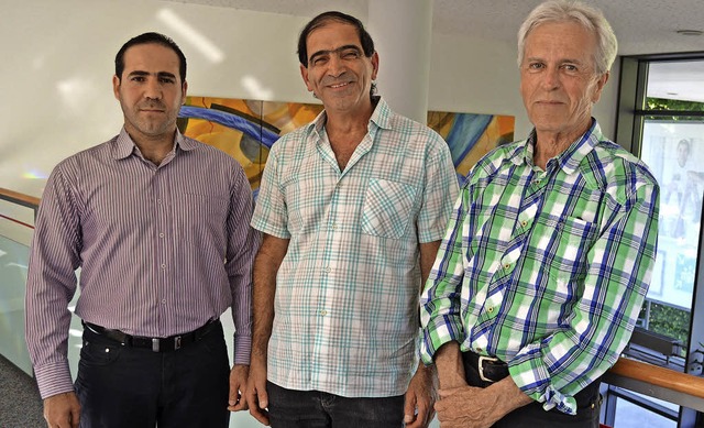 Nehmen positive Erfahrungen aus dem M... Jabur und Maurhf Alzabi (von rechts).  | Foto: Nikola Vogt