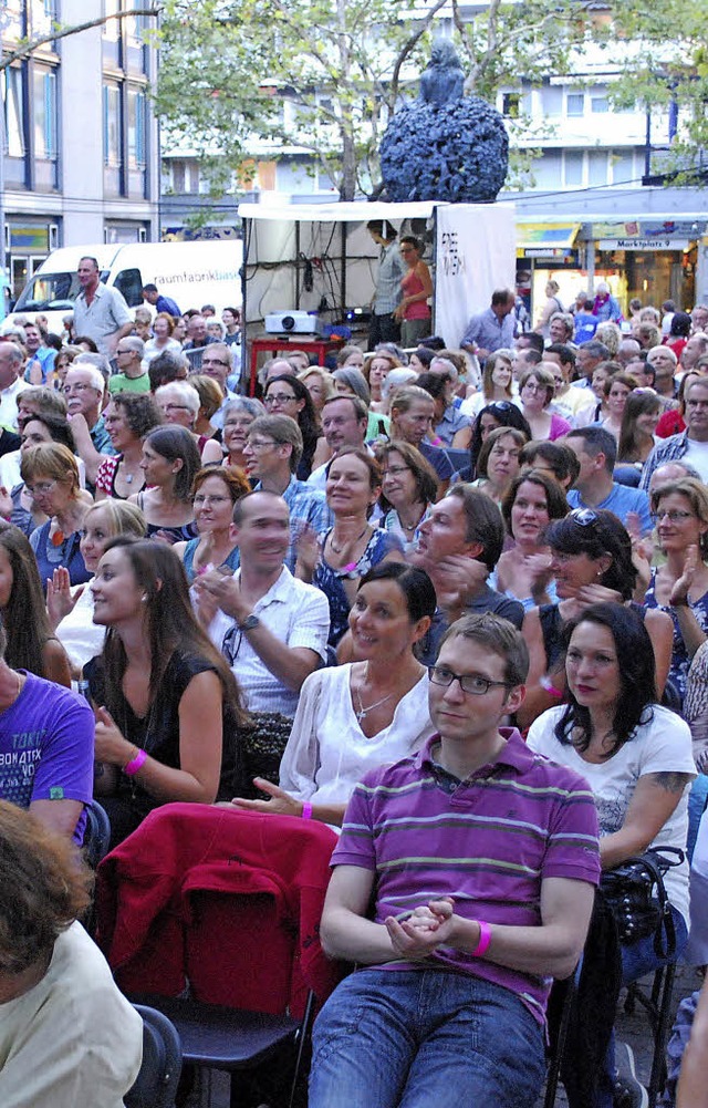 Der Marktplatz als Kinosaal: Das Free-Cinema-Open-Air macht das mglich.    | Foto: Thomas Loisl Mink