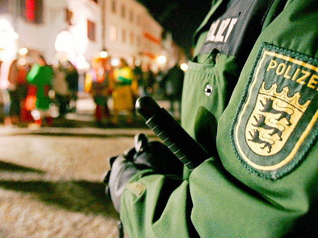 Wird eine Strung zur Nachtzeit gemeldet, tritt die Polizei auf den Plan.  | Foto: dpa