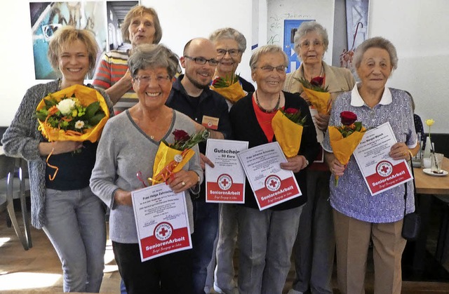 Eine frhliche Truppe: die Teilnehmer ...iorengymnastik-Gruppe aus Niederweiler  | Foto: DRK Mllheim