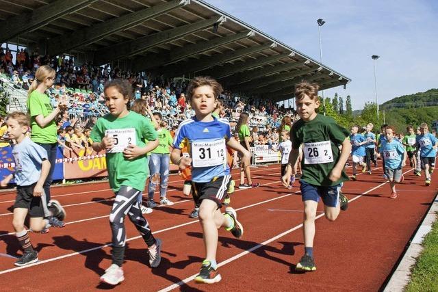 2736 Schler gehen beim Mini-Marathon in Tiengen an den Start