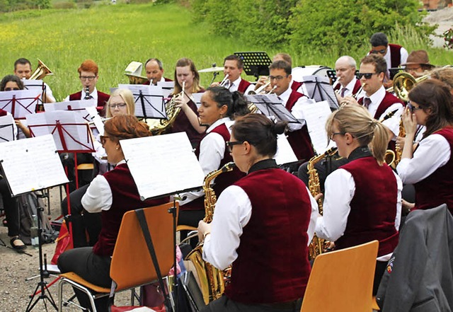 Fr die musikalische Umrahmung beim He...usiker des  Musikvereins Schliengen.    | Foto: privat