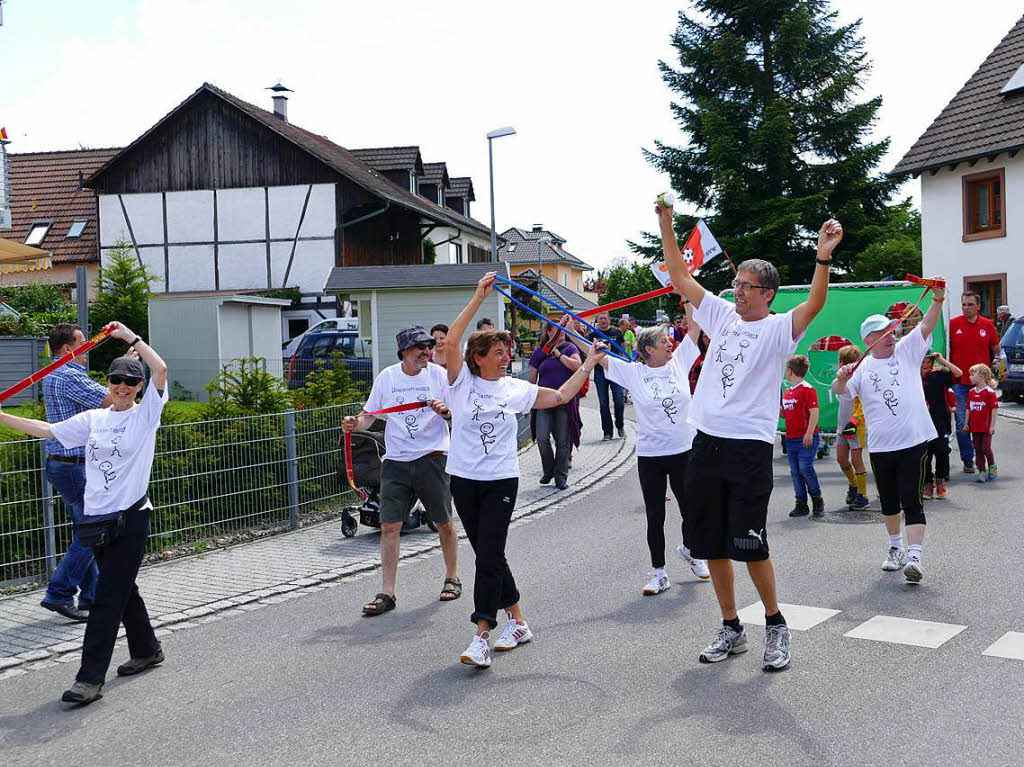 Mit einem bunten Festumzug feiert Wollbach sein Jubilum.