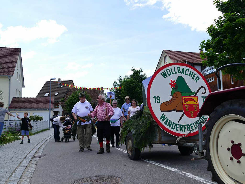 Mit einem bunten Festumzug feiert Wollbach sein Jubilum.