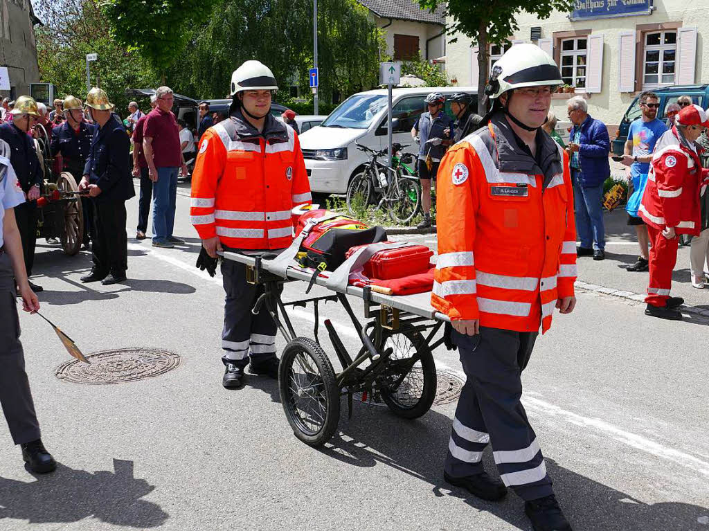 Mit einem bunten Festumzug feiert Wollbach sein Jubilum.