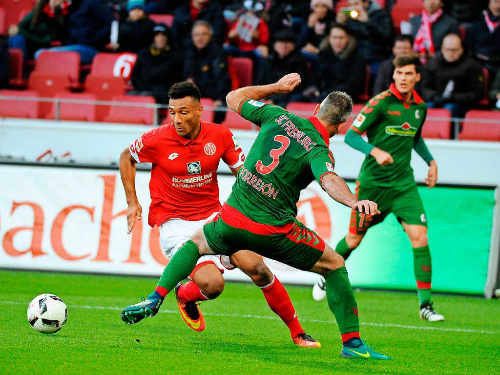 Die zweite Niederlage in Folge: Zwei Wochen nach der ersten Heimpleite unterliegt der SC Freiburg auch dem 1. FSV Mainz 05 mit 2:4. In der Tabelle rutschen die Breisgauer zudem auf dem 10. Tabellenplatz.