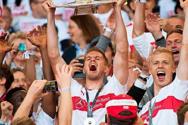 Fotos: So euphorisch feiert der VfB Stuttgart den Bundesligaaufstieg