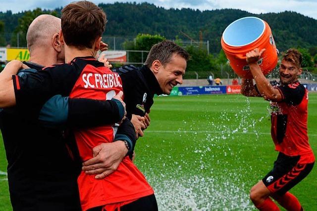 Fotos: SC Freiburg II feiert den Aufstieg in die Regionalliga