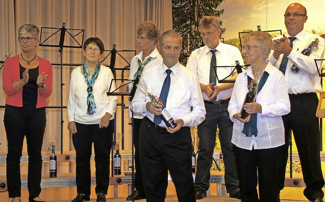 Viele Jahre aktiv sind  Karin May, Ger...red Ziebold und Margarete Oestreicher.  | Foto: Johannes Sonnenberg