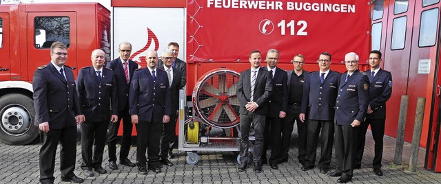 Feuerwehr IKZ Sulzbachtal: bergabe de...raumlfters am Feuerwehrhaus Buggingen  | Foto: Sigrid Umiger