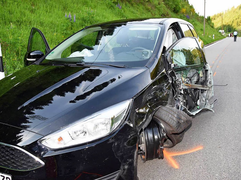 Tdlicher Verkehrsunfall am Spirzen zwischen Buchenbach und Thurner.  | Foto: kamera24.tv