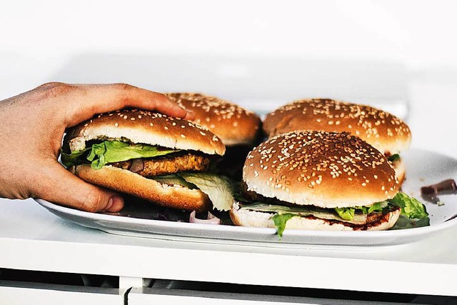 Burger? Gibt&#8217;s auch in veganger Variante  | Foto: Tom Sodoge (Unsplash.com)