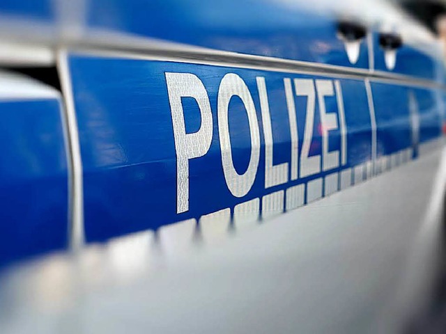 Die Polizei sucht einen Autofahrer, de...her Strae belstigt hat (Symbolbild).  | Foto: Heiko Kverling (Fotolia)