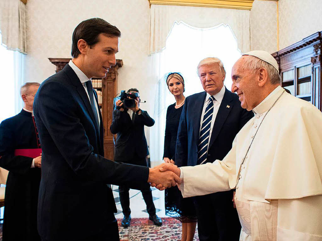 Jared Kushner, Berater und Schwiegersohn des US-Prsidenten Trump, und Papst Franziskus