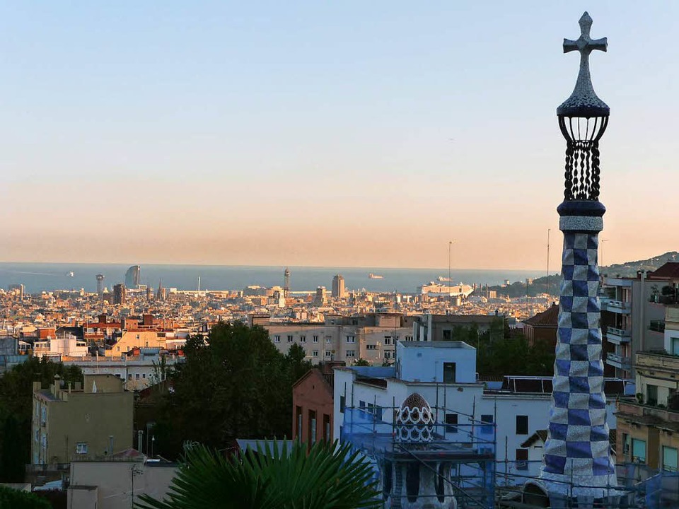 Blick vom Parc Güell über Barcelona  | Foto: jörg hinderer
