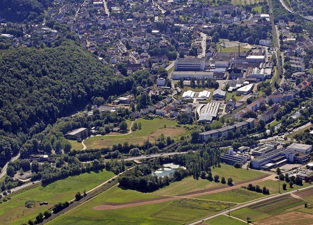 Das neue Gewerbegebiet Brombach-Ost in...en) fr die neue Klinik genutzt wird.   | Foto: Erich Meyer