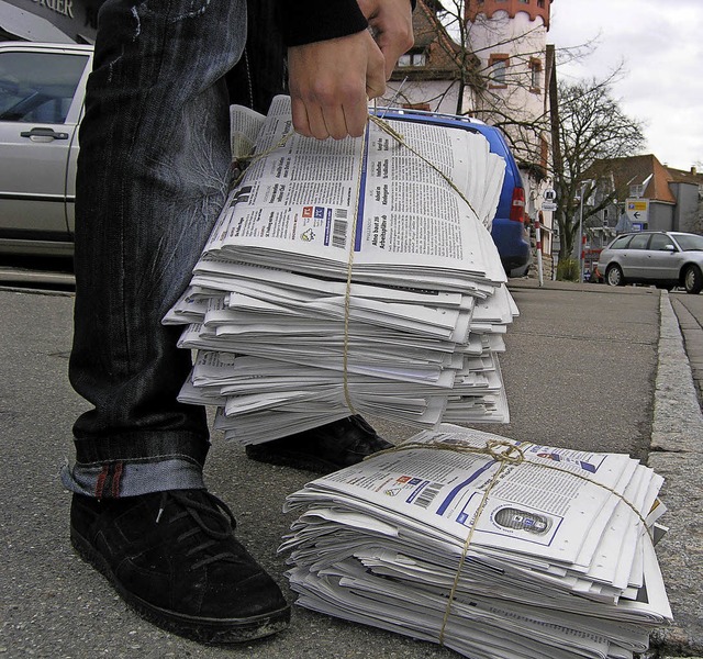 Mit Schnren verpackt, wie hier in der...das Altpapier  bereitgestellt werden.   | Foto: Gerard