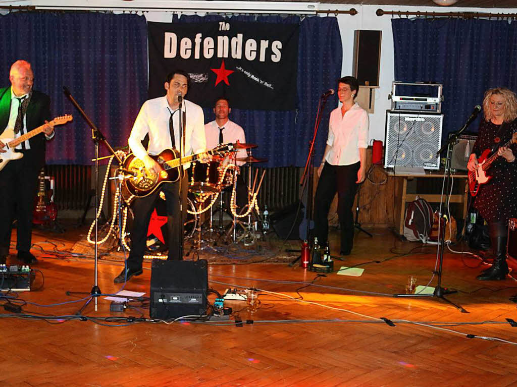 „The Defenders“ spielten im Hirschensaal auf