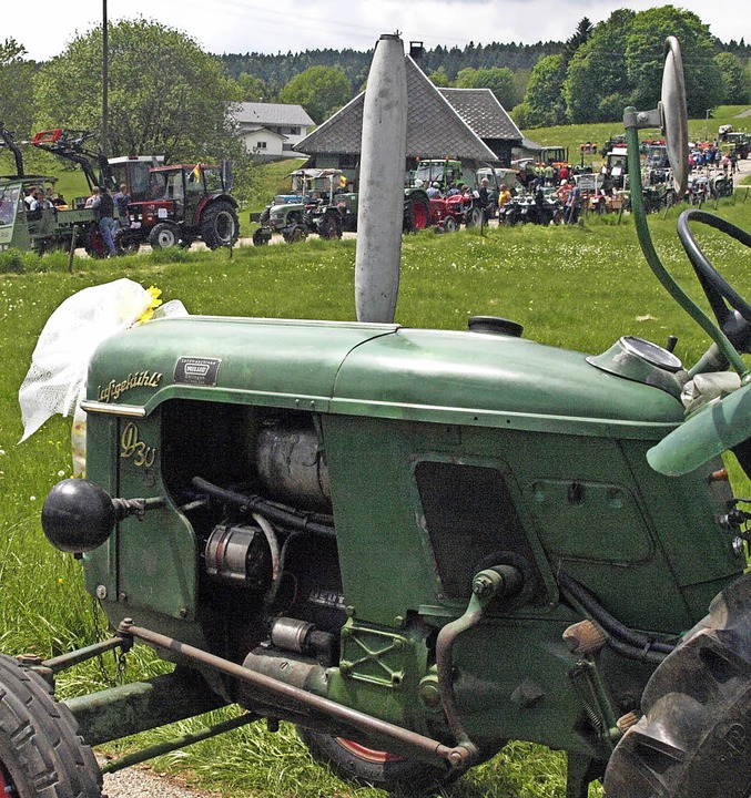Kein Ende abzusehen war beim Ansturm d...raktorentreffen nach Urberg zu pilgern  | Foto: Karin Stckl-Steinebrunner