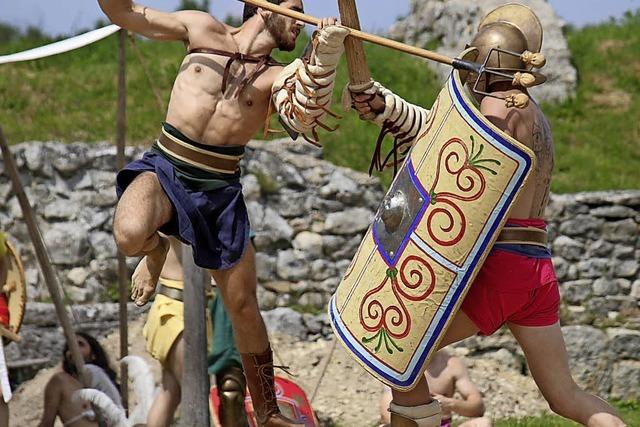 Gladiatorenkämpfe und Ausstellung im Amphitheater in Brugg und Windisch