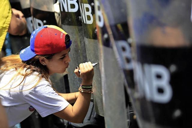 In Venezuela gehen die Proteste mit unverminderter Hrte weiter