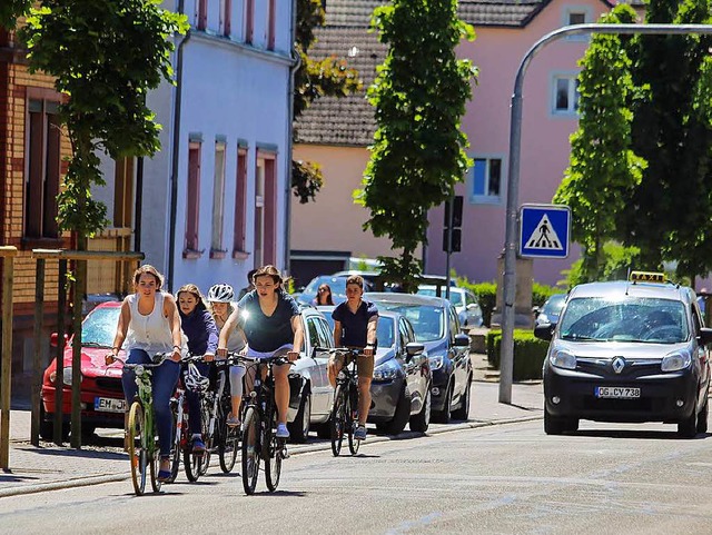 An Radwegen fehlt es in der Innenstadt...gebnis des Fahrradklimatests des ADFC.  | Foto: Sandra DEcoux-KOne