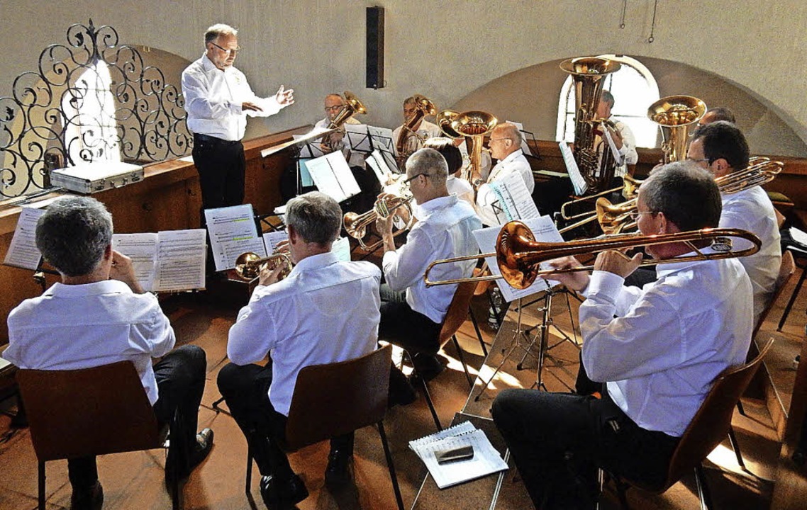 Aus den fünf Musikvereinen rund um den...tgottesdienst musikalisch gestalteten.  | Foto: Kurt Meier
