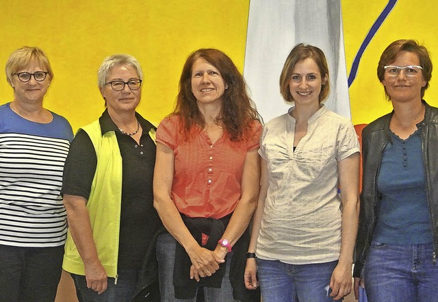Der teils neue Vorstand des Frdervere... Vorsitzende Regula Knzel (von links.  | Foto: Karin Maier
