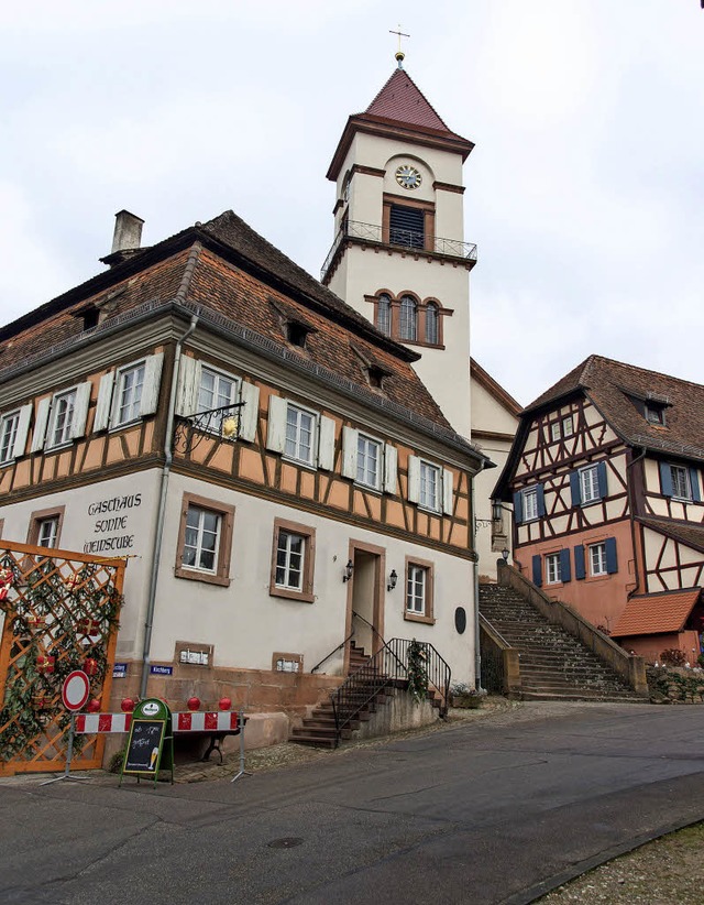 Der Kirchberg, das Postkartenmotiv von Mnchweier, wird rundum erneuert.   | Foto: ARCHIVFOTO: O. MICHEL