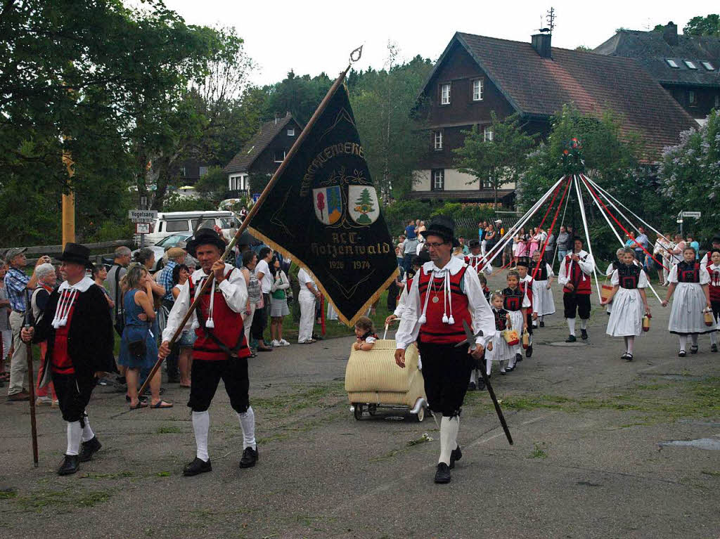 33 Gruppen beteiligten sich am Festumzug in Urberg.
