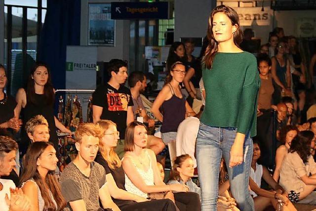 Fotos: Die Fair-Fashion-Show in der Mensabar